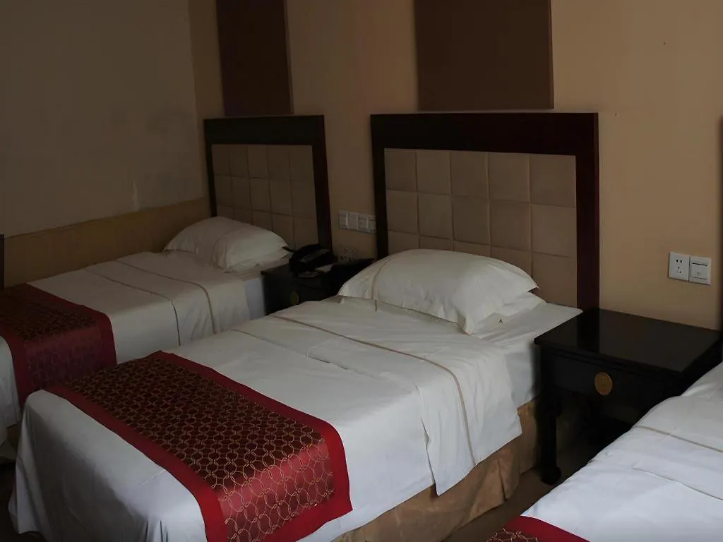 Dengfeng Chanwu Hotel 4*,